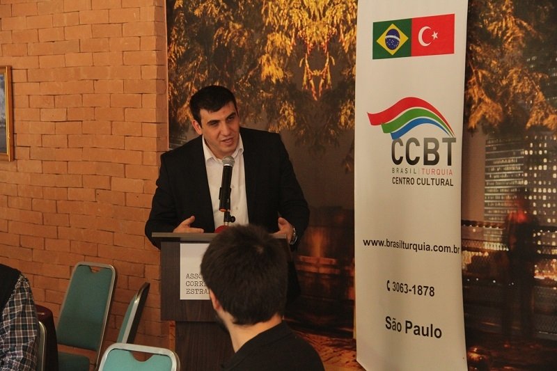 CCBT recebe membros da Associação dos Correspondentes Estrangeiros num almoço turco