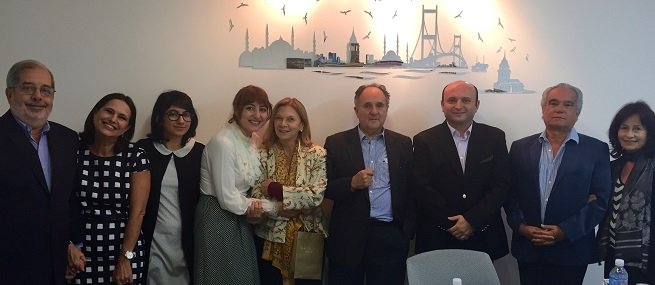 Senador Cristovam Buarque visita o CCBT em Brasília com um grupo de seus amigos