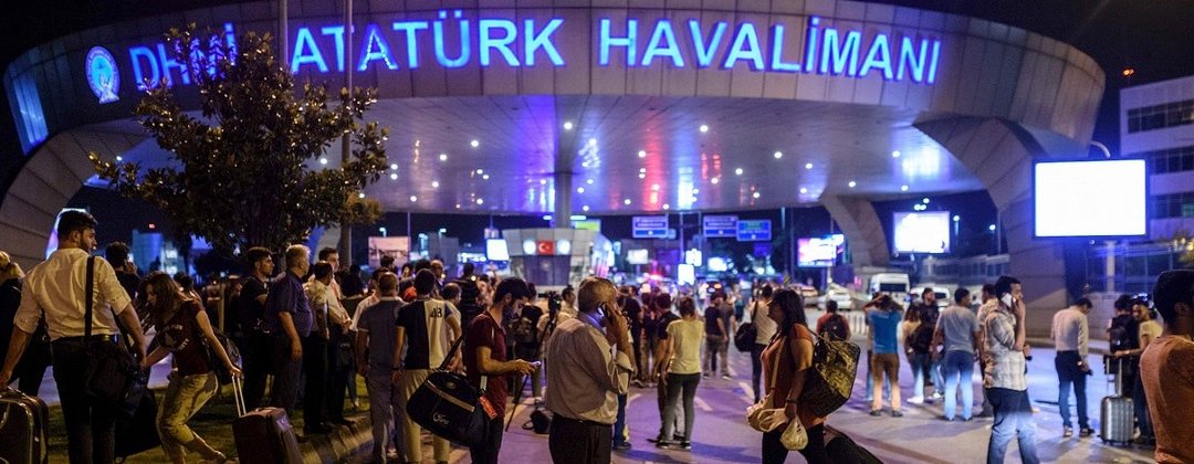 Condenamos ataque terrorista no aeroporto de Istanbul
