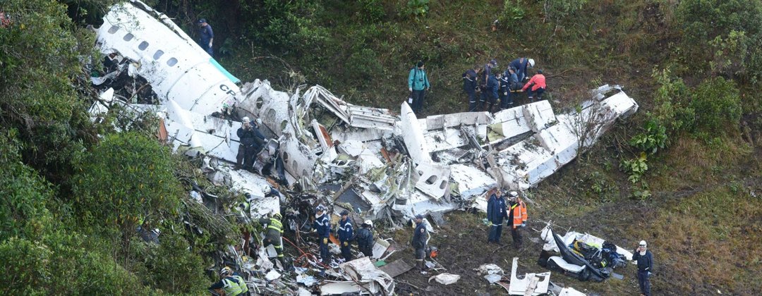 Nossas condolências aos familiares das vítimas do acidente aéreo na Colombia